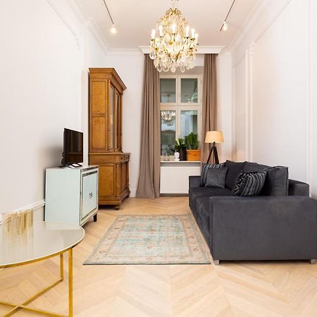 Lux Studio Kamienica Noakowskiego 16 By Noclegi Renters Варшава Екстериор снимка