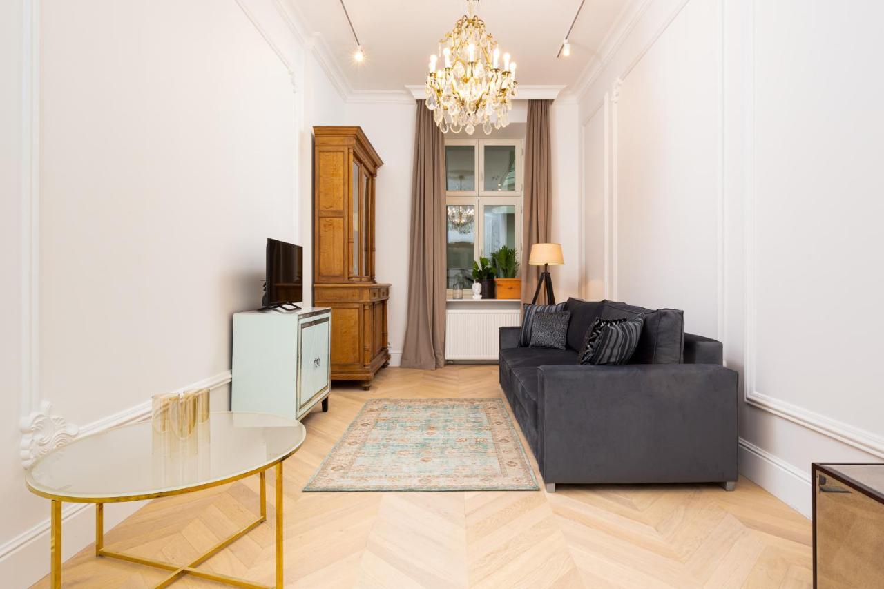 Lux Studio Kamienica Noakowskiego 16 By Noclegi Renters Варшава Екстериор снимка