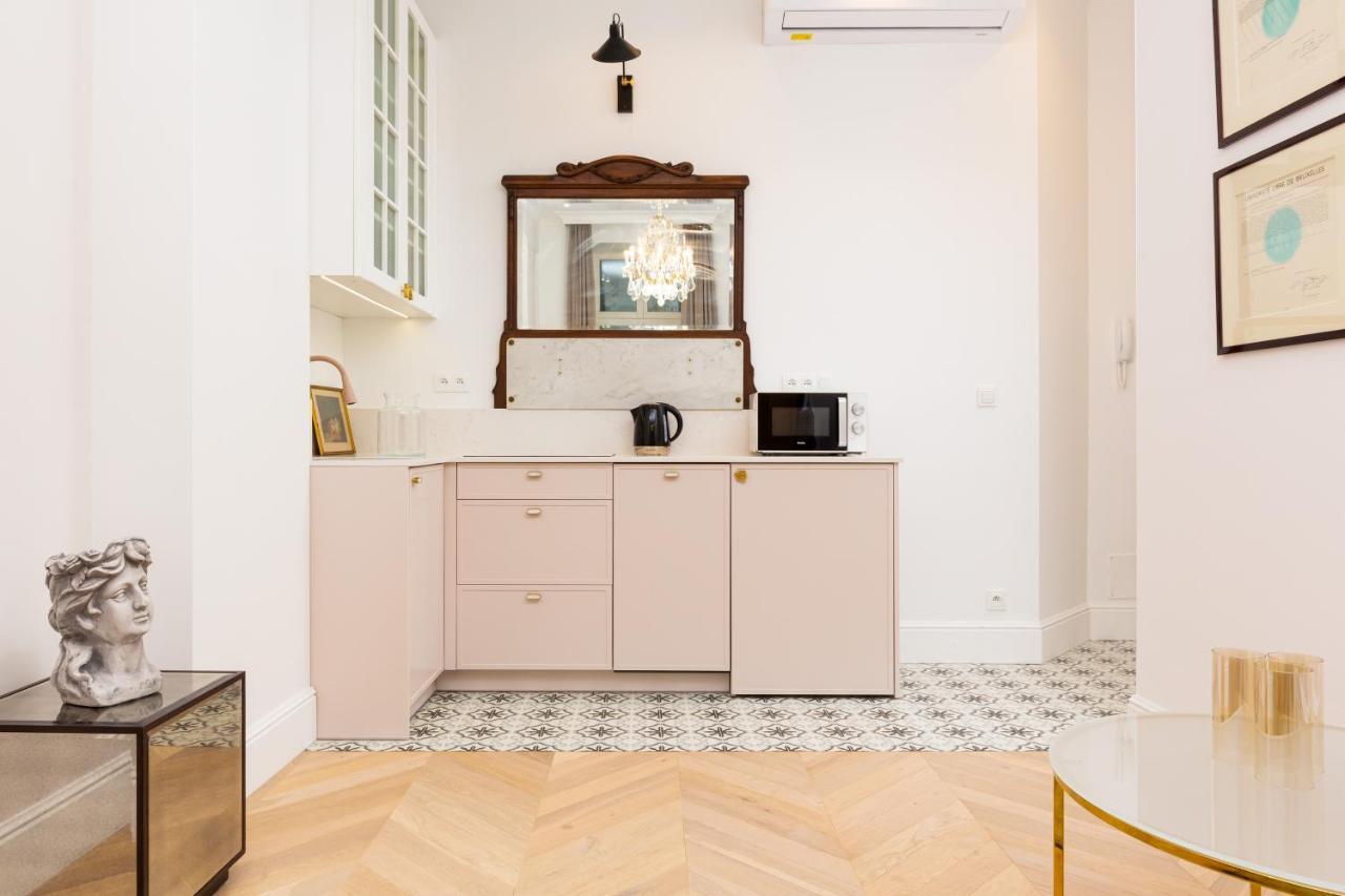 Lux Studio Kamienica Noakowskiego 16 By Noclegi Renters Варшава Екстериор снимка